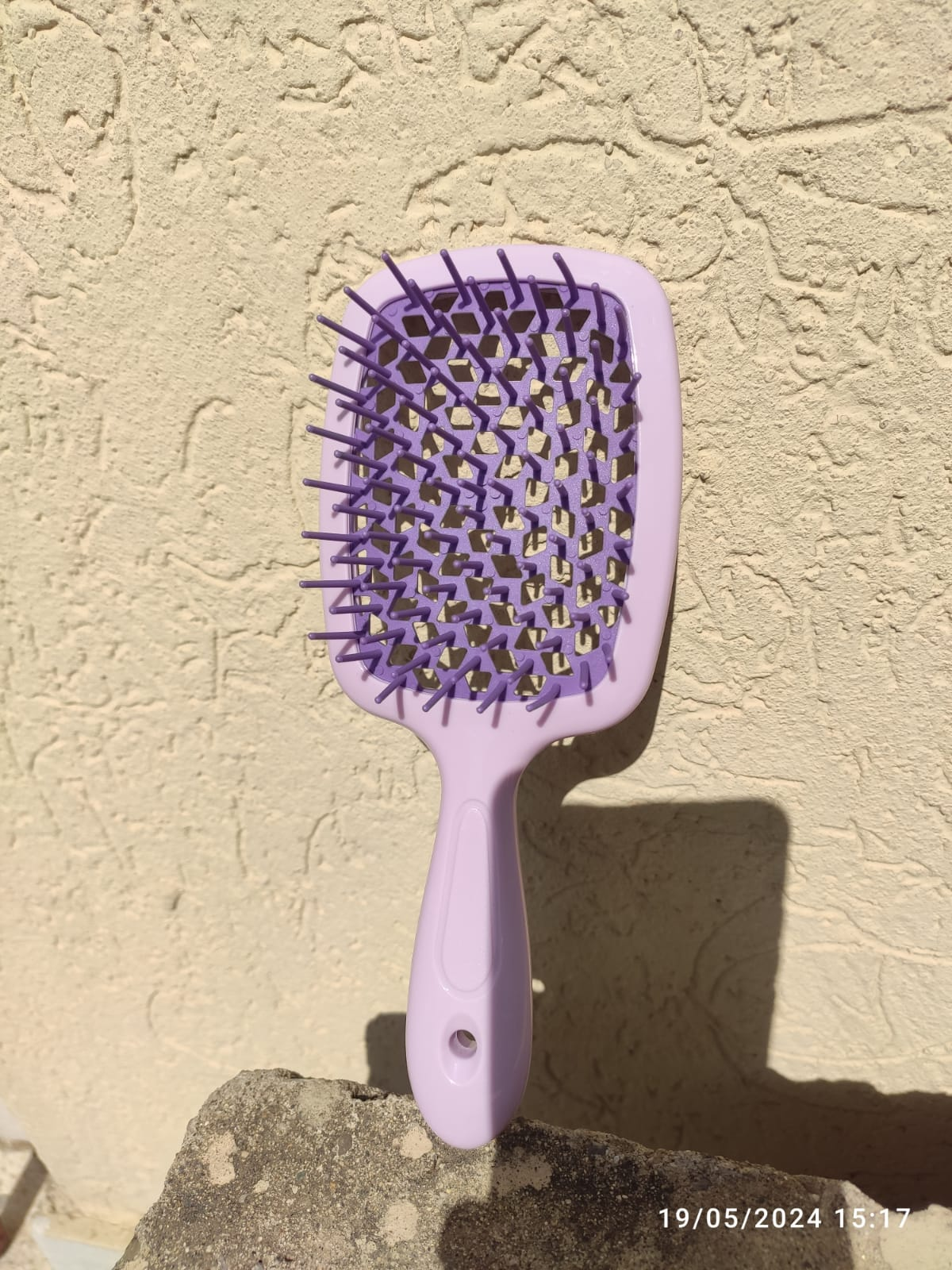 Honeycomb Curved Cutout Hair Brush